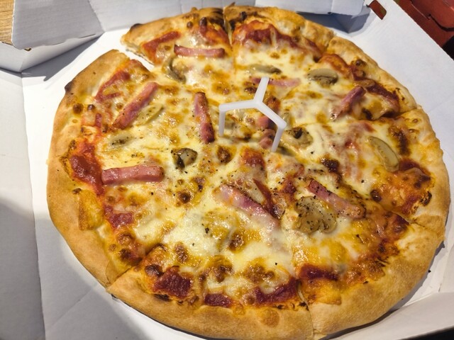 ピザハット 旭川4条通店 （Pizza Hut） - 旭川/ピザ | 食べログ