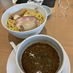 らぁ麺 はやし田 - 料理写真: