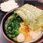 横浜家系ラーメン すずき家 - 料理写真:
