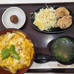 鶏三和 - 料理写真:名古屋コーチン親子丼唐揚セット
