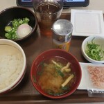 すき家 - 料理写真:・「納豆まぜのっけ朝食ミニ(¥360)」