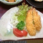 民宿まぐさ - エビフライ、野菜がたっぷり♪