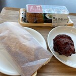 サザエ食品 - 料理写真:いなりと海苔巻きのセット 鯛焼き 味噌ザンギ