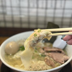 伊達屋 - 雲呑大きいの伝わる？
