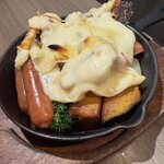 Cheese Meets Meat - 