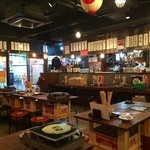 関根精肉店 - くつろげる店内