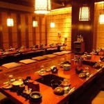 すし土風炉 - プロジェクター付き最大100名様まで貸切可能、完全個室ございます