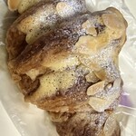 テンハーフ - 「クロワッサンアマンド」330円税抜き♫
