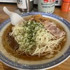 思 - 分厚いチャーシューとめんまが入ってます