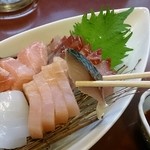 うさぎ - お刺身盛り合わせ。