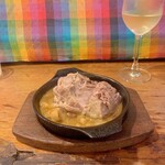 スペインバル・ジローナ - 塩豚と白いんげん豆の煮込