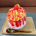cafe しょぱん 和流津 - ブリュレいちごカスタードパイかき氷