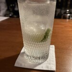 メインバー コート - ジントニック