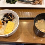 ガスト - 御飯と味噌汁