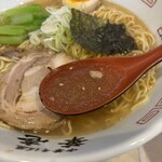 華壱 - ちょっと濁りのあるスープ