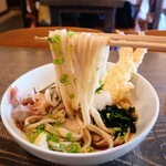 地粉うどん わだち草 - 