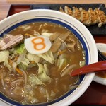 ８番らーめん - 料理写真: