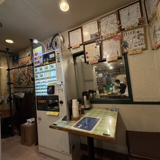 カレースタンド PLUCK_2