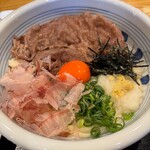 手造りうどん 楽々 - 黒毛和牛肉ぶっかけ　大盛