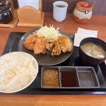 からやま - 料理写真:出汁カレーあい盛り