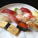 Sushi Hana - ランチのにぎりセット
