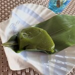 笹外郎屋 - 抹茶味の外郎410円