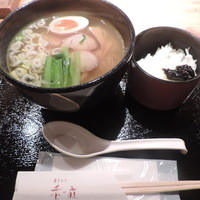 季の庭 神田店 - ランチの大山どり塩そばと岩海苔御飯