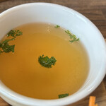 mamemaru+ - スープのパセリも生のものを使っていました(*'-')b
