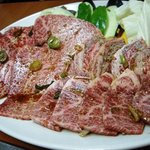 焼肉圭 - 特上のロースとカルビ