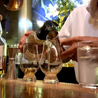 Blues'Bar Shine_0