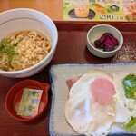 なか卯 - 料理写真:冷やしハイカラうどん(小)ベーコンエッグ(朝食)