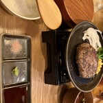 とろけるハンバーグ福よし - 
