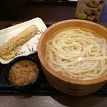 丸亀製麺 - 釜揚げうどん大（半額）＋ちくわ天で300円