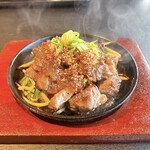炭火焼肉割烹 士士 - 