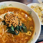 鍋と餃子 うまいもん酒場 楽宴 - 