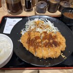 とんかつまるや - 料理写真: