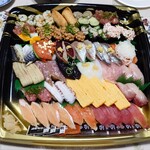 無添 くら寿司 - 料理写真:テイクアウトで33品。