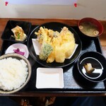天ぷら・定食 ひらた食堂 - 