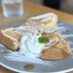 ELOISE's Cafe - 