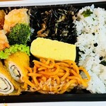 グリーン・グルメ - 彩り弁当　わかめご飯