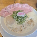 鶏そば なる川 - 料理写真: