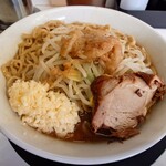 ラーメン 豚ヒロ - 料理写真:ラーメン(小、野菜少なめ、にんにく、脂)