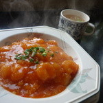 Para Jiro - エビチリ丼（￥650税込み）スープ付き　案外ボリューム有り、エビいっぱい入っています。