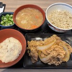 吉野家 - 麦とろ牛皿御膳→とん汁