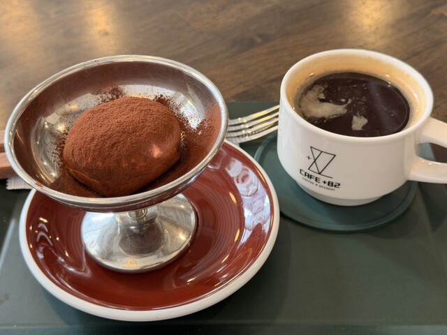 Cafe+82 Oosaka ten - Yotsubashi/Cafe | Tabelog