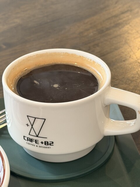 Cafe+82 Oosaka ten - Yotsubashi/Cafe | Tabelog