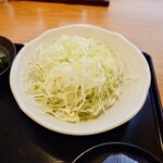 とんかつ武信 - ”大盛り”か”一回おかわり”が無料の"キャベ千"。