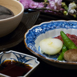 北新地 湯木 - 2015.3　石焼  宮崎牛サーロイン 椎茸 ペコロス 青唐