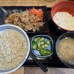 吉野家 - 料理写真:牛皿麦とろ御膳