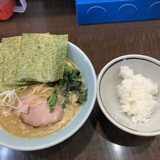 横浜家系ラーメン 作田家_1